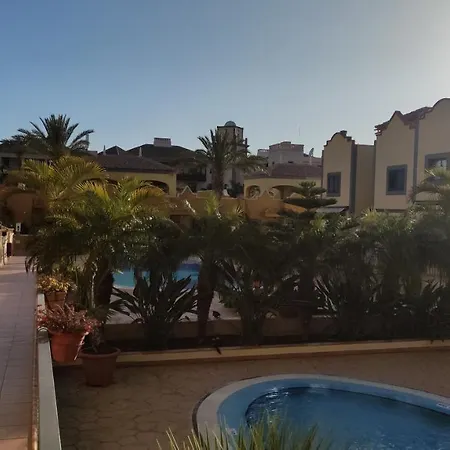 Sea View Playa El Duque Opposite 5 Star La Plantation Del Sur Hotel בית נופש אדחה