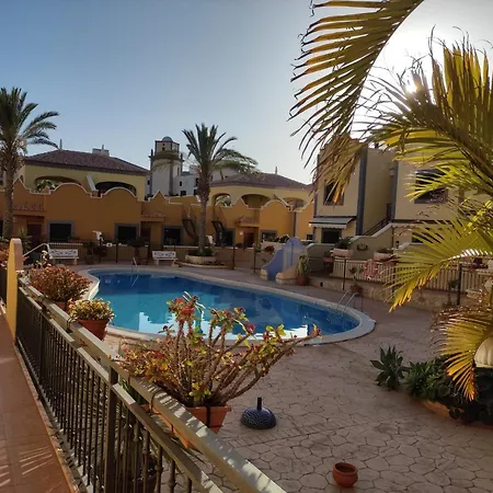 Sea View Playa El Duque Opposite 5 Star La Plantation Del Sur Hotel * אדחה