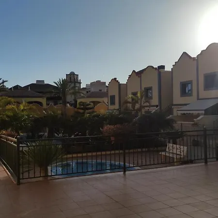 Sea View Playa El Duque Opposite 5 Star La Plantation Del Sur Hotel בית נופש אדחה